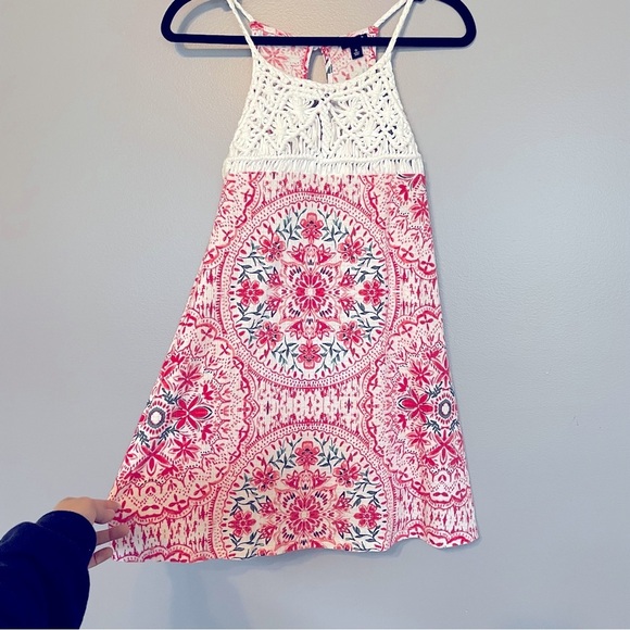 TORRID | Red Flower Crochet Macrame High Neck Medallion Boteh Top sz0x - Picture 4 of 12